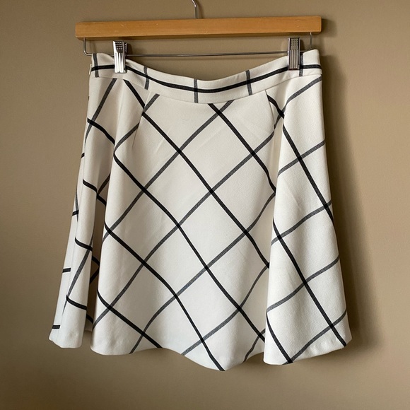 LOFT skirt size 4 - Picture 2 of 3